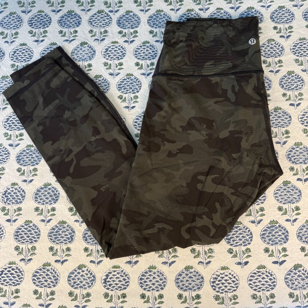 lululemon 25" Inseam High-Rise Leggings | Green Camo | Size 8